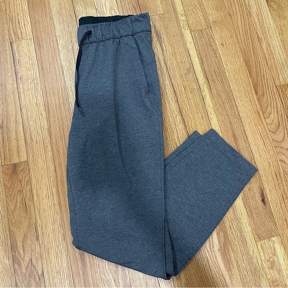 LULULEMON On the Fly Pants 4 Gray - Picture 5 of 5
